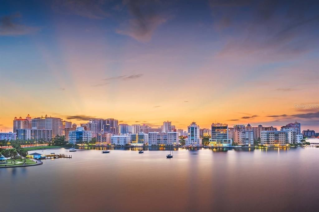 На продажу: $489,990 (2 спален, 2 ванн, 1542 Квадратных фут)