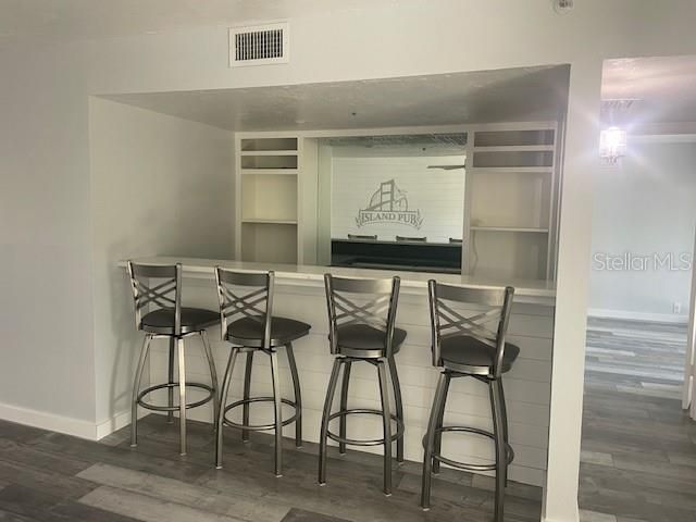 For Rent: $3,500 (2 beds, 2 baths, 1267 Square Feet)