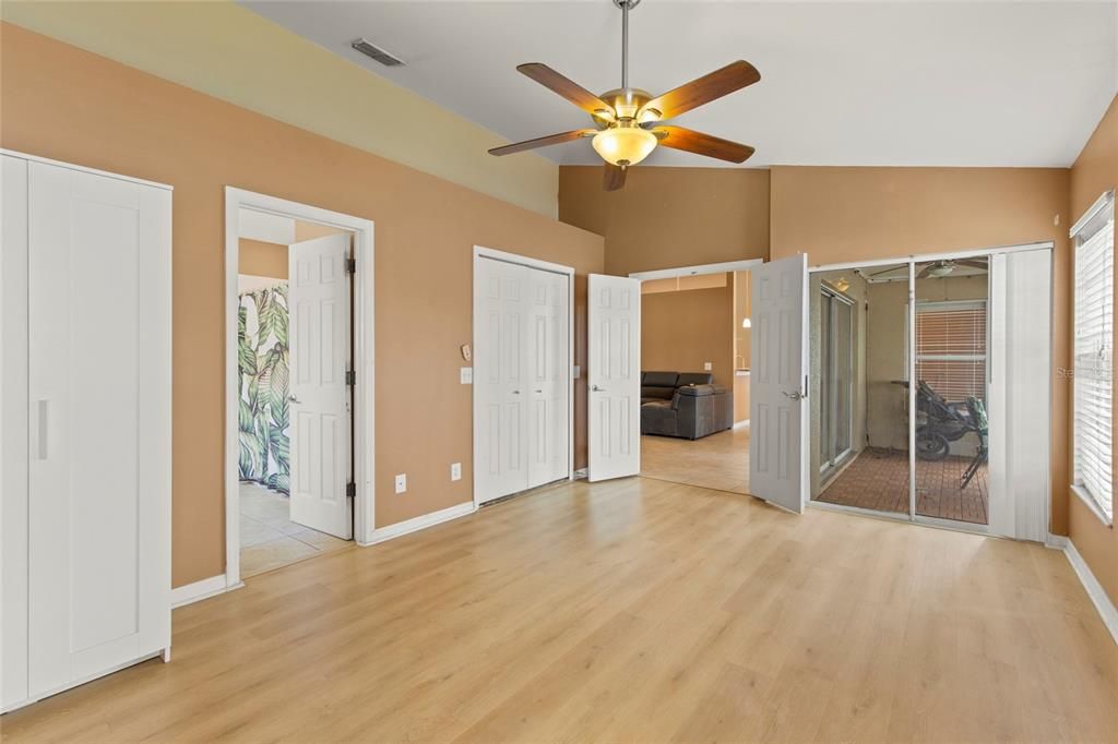 Activo con contrato: $349,999 (3 camas, 2 baños, 1486 Pies cuadrados)