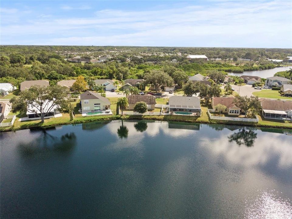 Activo con contrato: $349,999 (3 camas, 2 baños, 1486 Pies cuadrados)