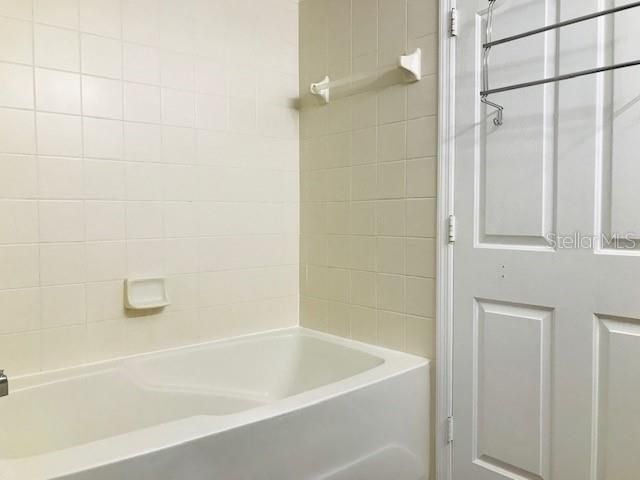 For Rent: $1,650 (1 beds, 1 baths, 792 Square Feet)