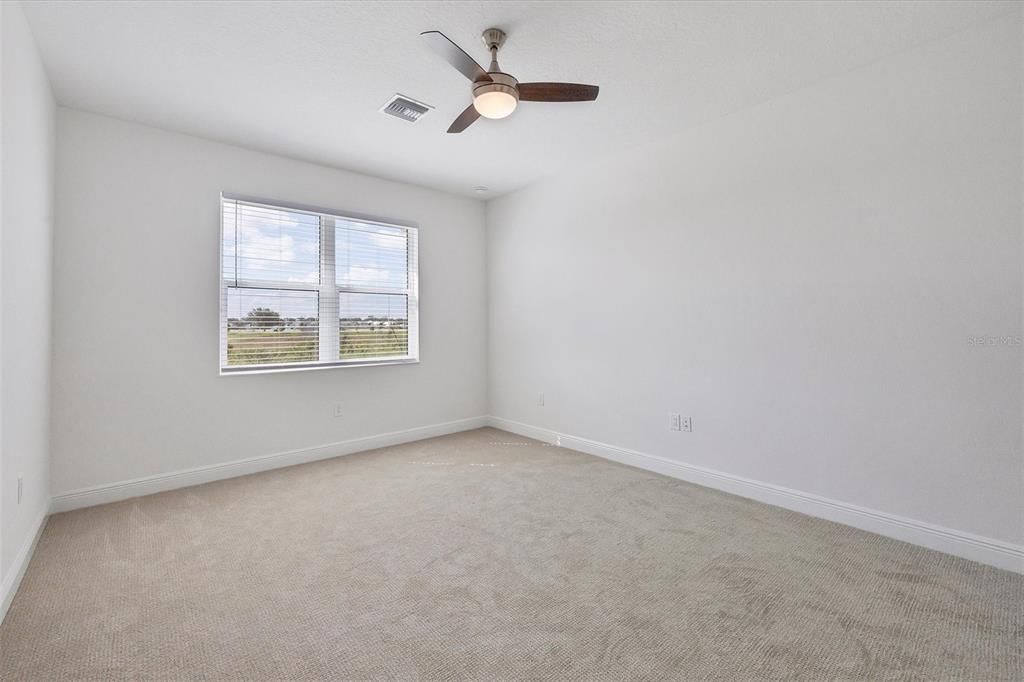 出租: $3,500 (3 贝兹, 2 浴室, 1764 平方英尺)