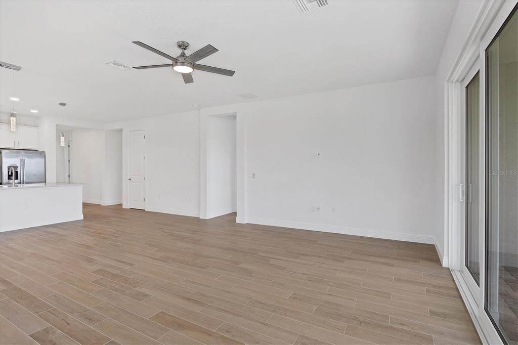 出租: $3,500 (3 贝兹, 2 浴室, 1764 平方英尺)