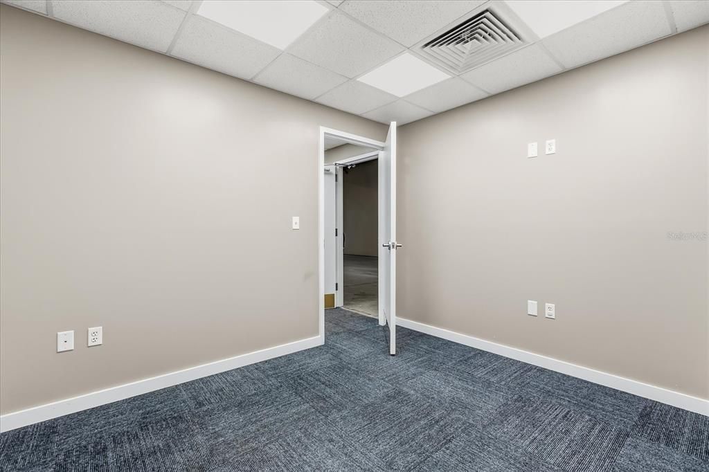 На продажу: $45,342 (0 спален, 0 ванн, 720 Квадратных фут)