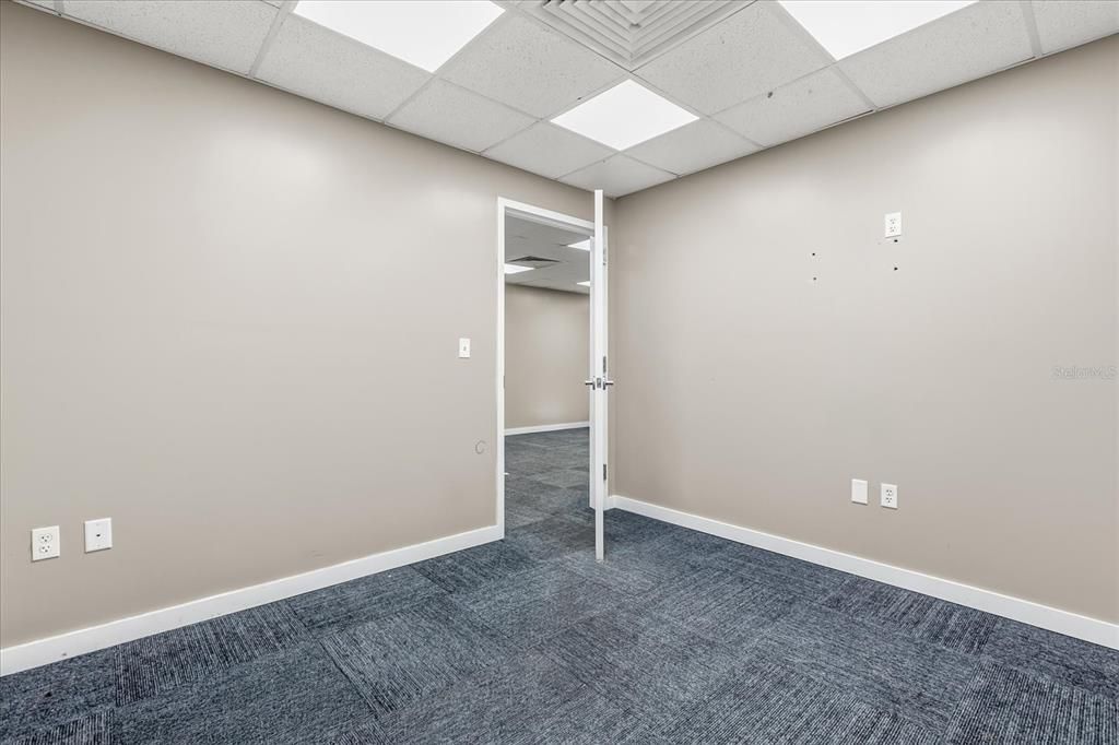 На продажу: $45,342 (0 спален, 0 ванн, 720 Квадратных фут)