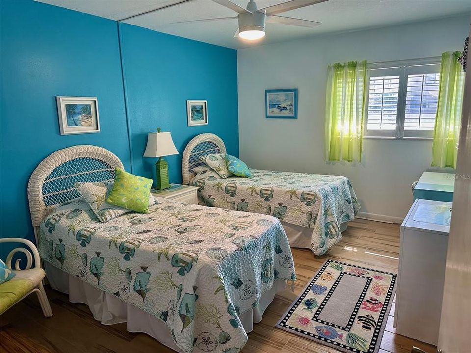 出租: $6,000 (2 贝兹, 2 浴室, 1182 平方英尺)