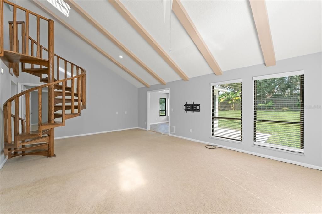 En Venta: $615,000 (2 camas, 2 baños, 1692 Pies cuadrados)