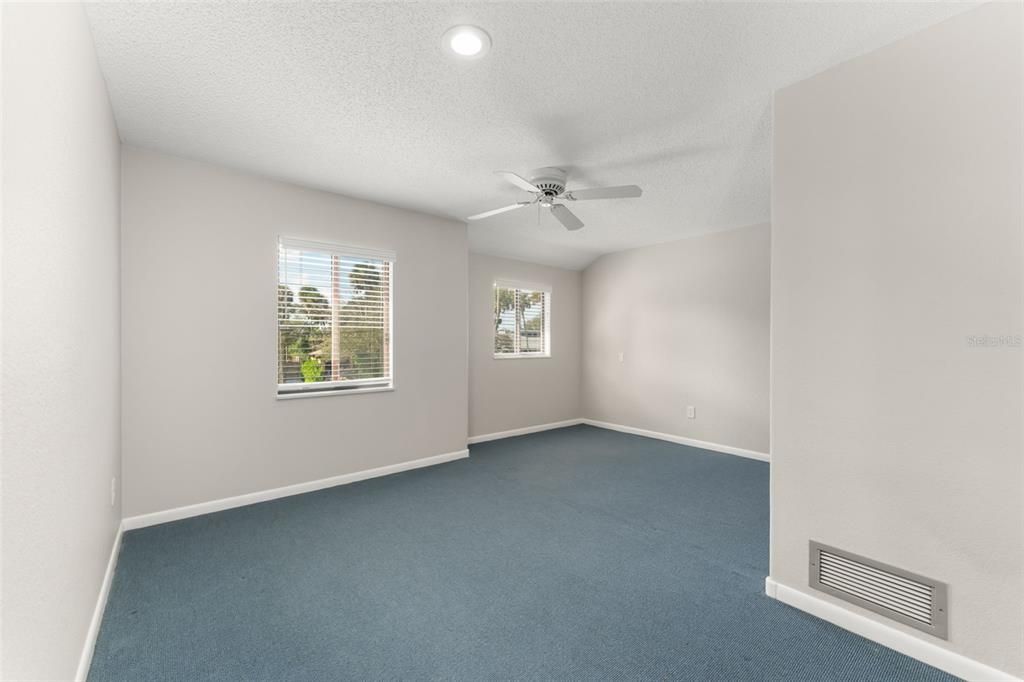 En Venta: $615,000 (2 camas, 2 baños, 1692 Pies cuadrados)