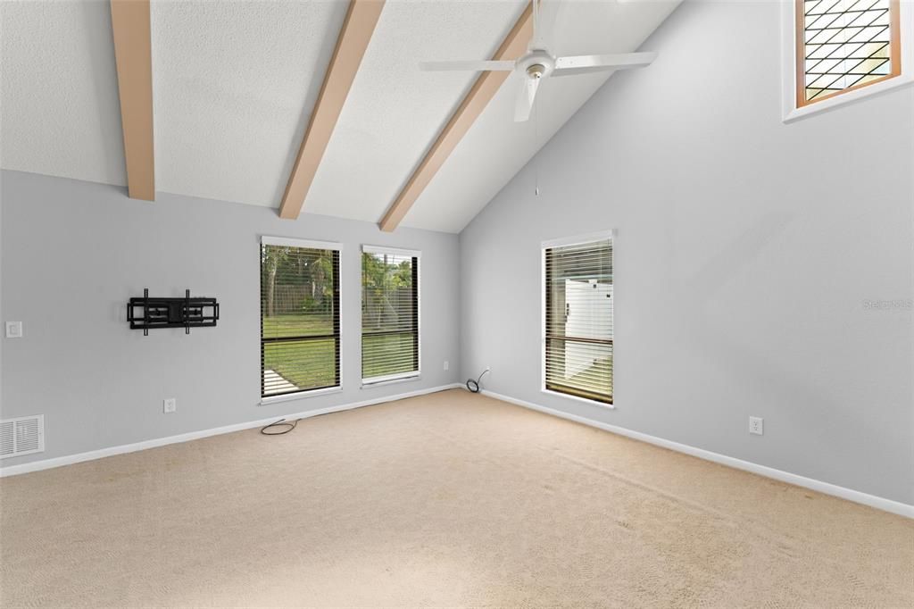 En Venta: $615,000 (2 camas, 2 baños, 1692 Pies cuadrados)