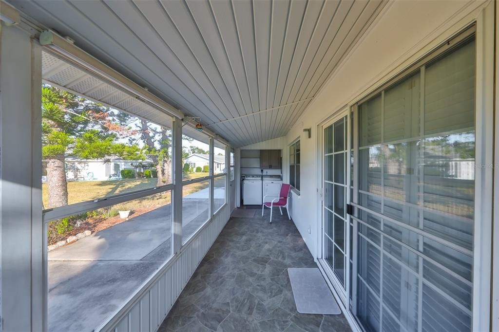 待售: $130,000 (2 贝兹, 2 浴室, 984 平方英尺)