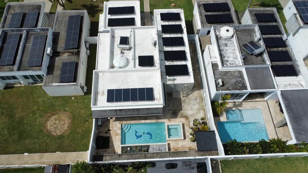 合同活跃: $360,000 (3 贝兹, 2 浴室, 1179 平方英尺)