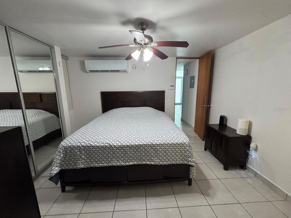 合同活跃: $360,000 (3 贝兹, 2 浴室, 1179 平方英尺)