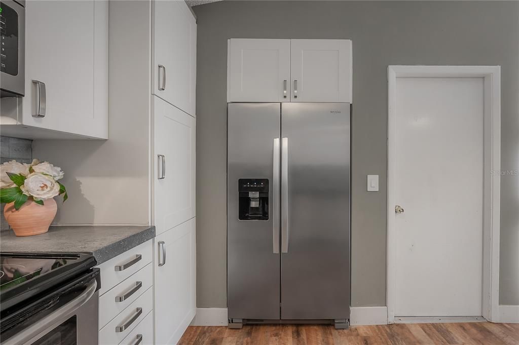 На продажу: $375,000 (3 спален, 2 ванн, 1124 Квадратных фут)