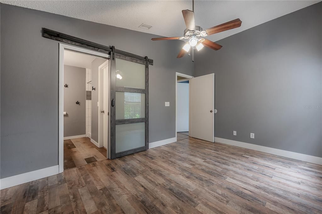 На продажу: $375,000 (3 спален, 2 ванн, 1124 Квадратных фут)