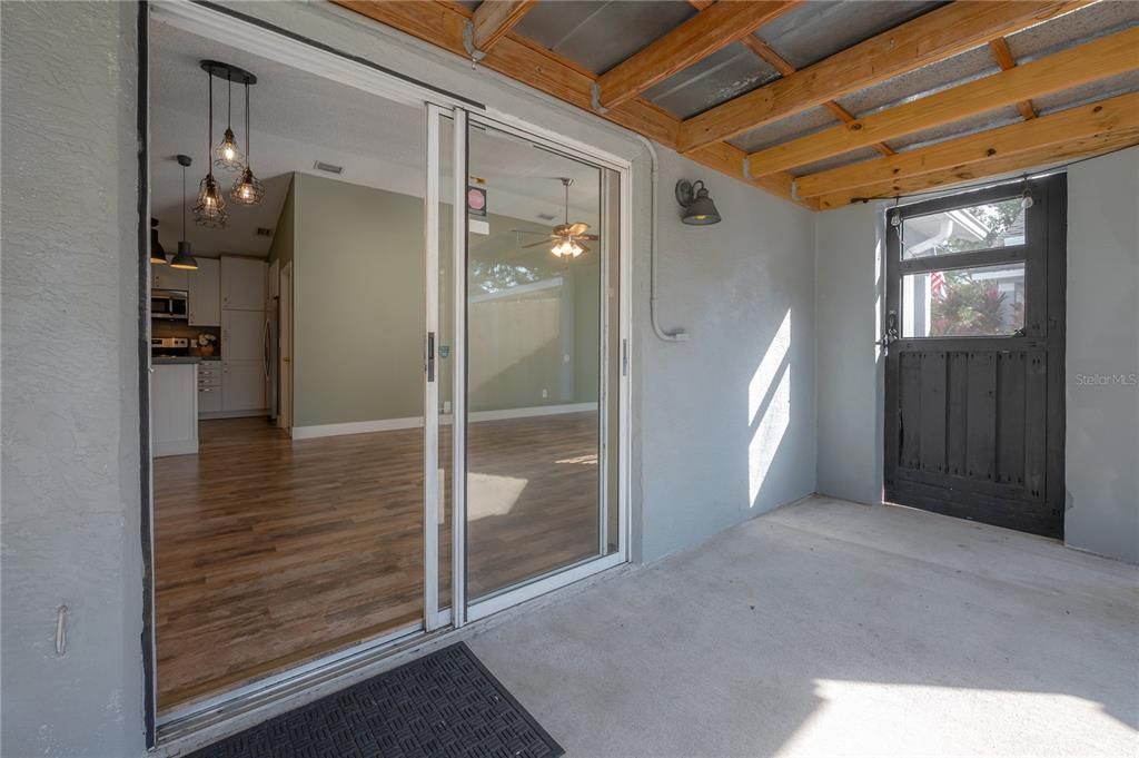 На продажу: $375,000 (3 спален, 2 ванн, 1124 Квадратных фут)