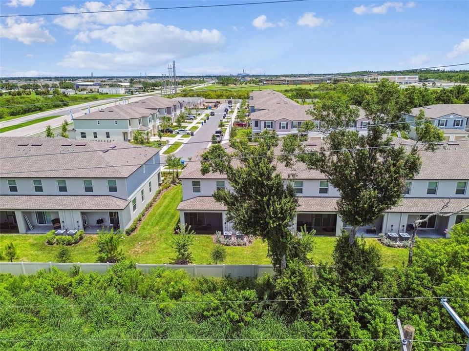 На продажу: $254,400 (2 спален, 2 ванн, 1532 Квадратных фут)