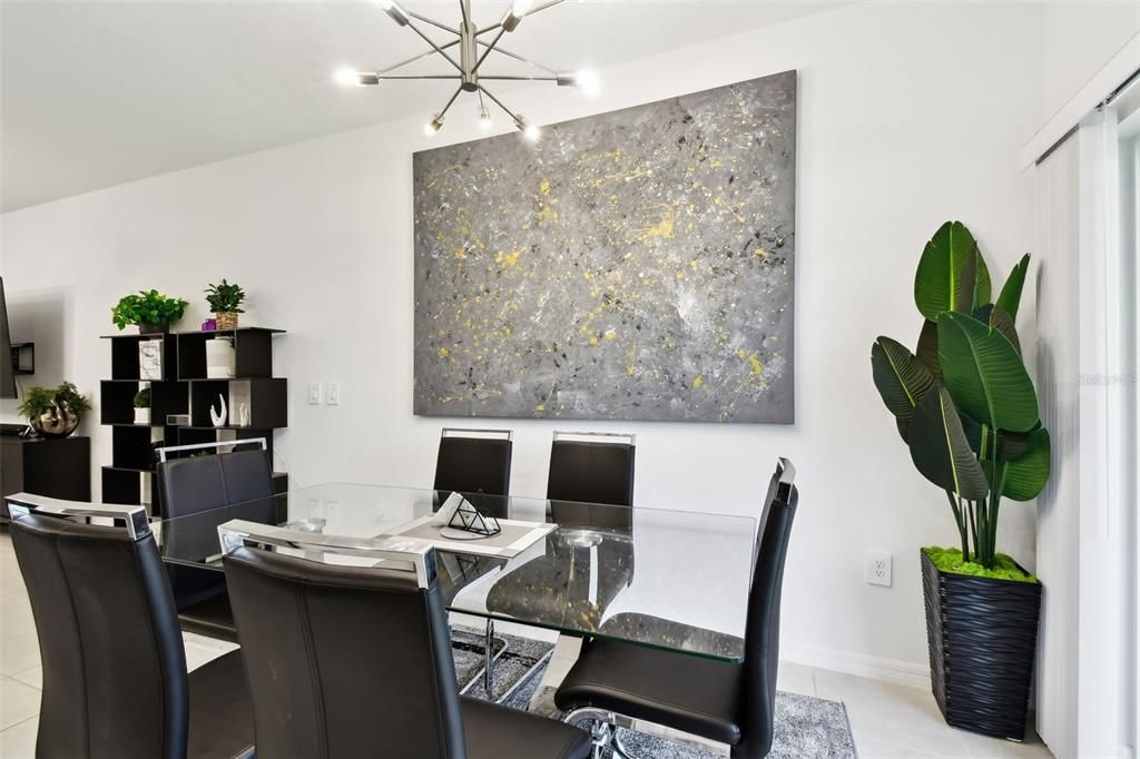 На продажу: $254,400 (2 спален, 2 ванн, 1532 Квадратных фут)