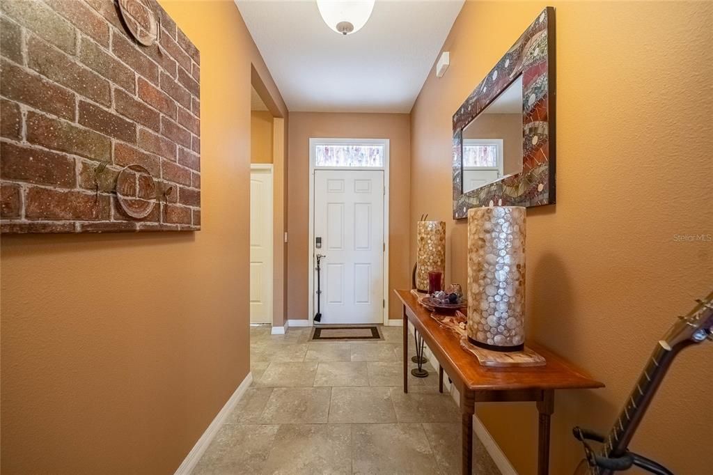 待售: $365,000 (3 贝兹, 2 浴室, 1710 平方英尺)