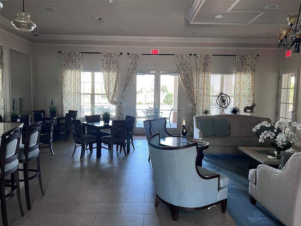 待售: $365,000 (3 贝兹, 2 浴室, 1710 平方英尺)