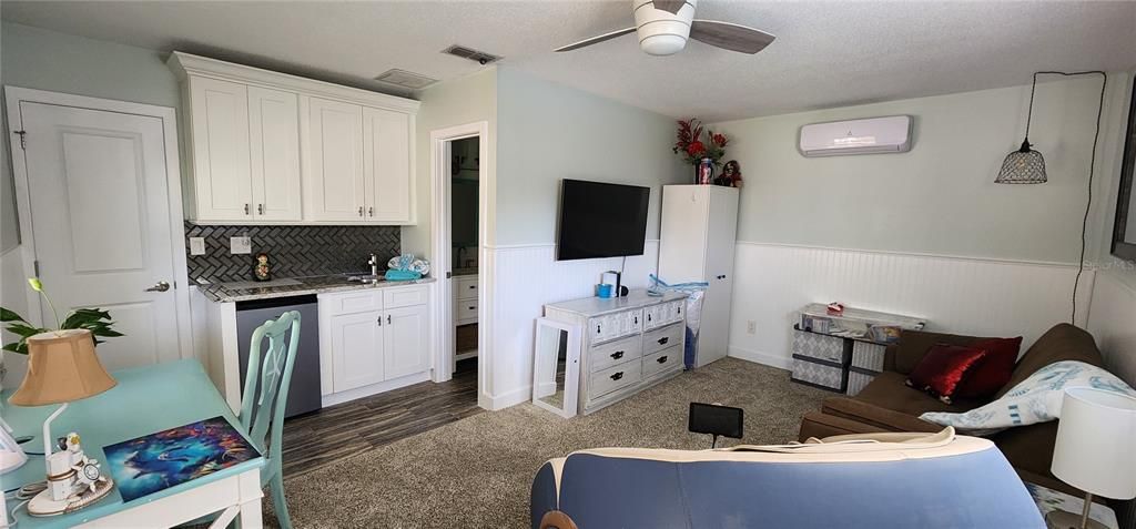 Active With Contract: $568,000 (4 beds, 3 baths, 2028 Square Feet)