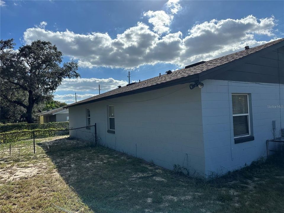 En Renta: $1,450 (2 camas, 1 baños, 1664 Pies cuadrados)