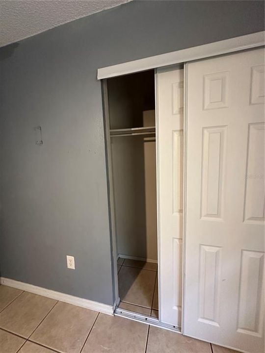 En Renta: $1,450 (2 camas, 1 baños, 1664 Pies cuadrados)