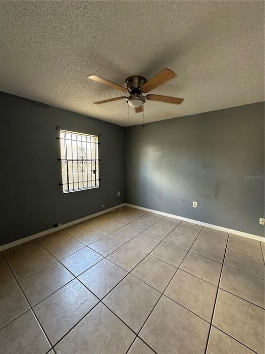 En Renta: $1,450 (2 camas, 1 baños, 1664 Pies cuadrados)