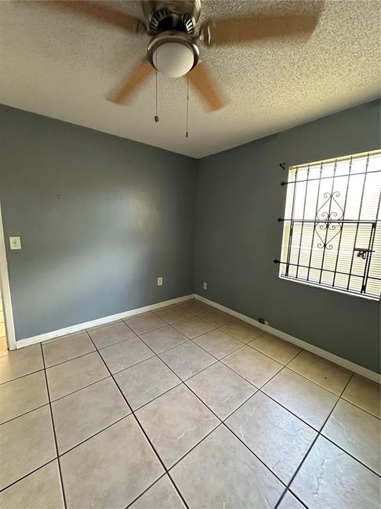 En Renta: $1,450 (2 camas, 1 baños, 1664 Pies cuadrados)