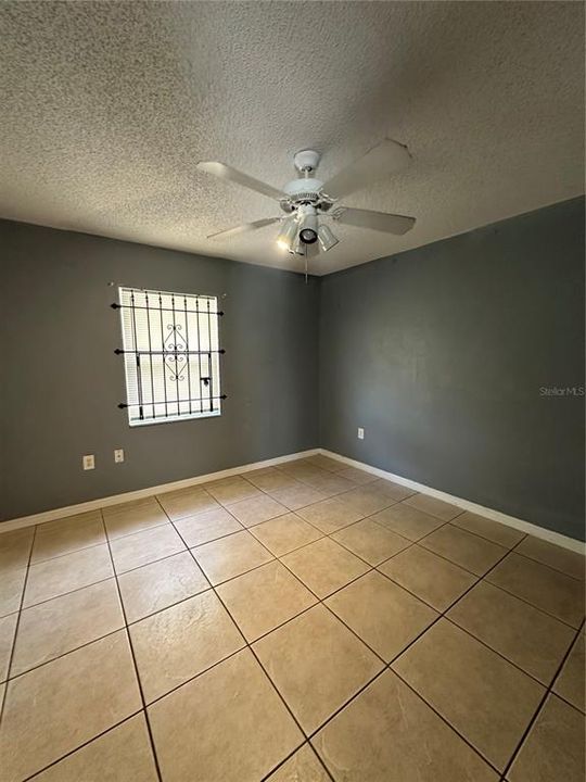 En Renta: $1,450 (2 camas, 1 baños, 1664 Pies cuadrados)