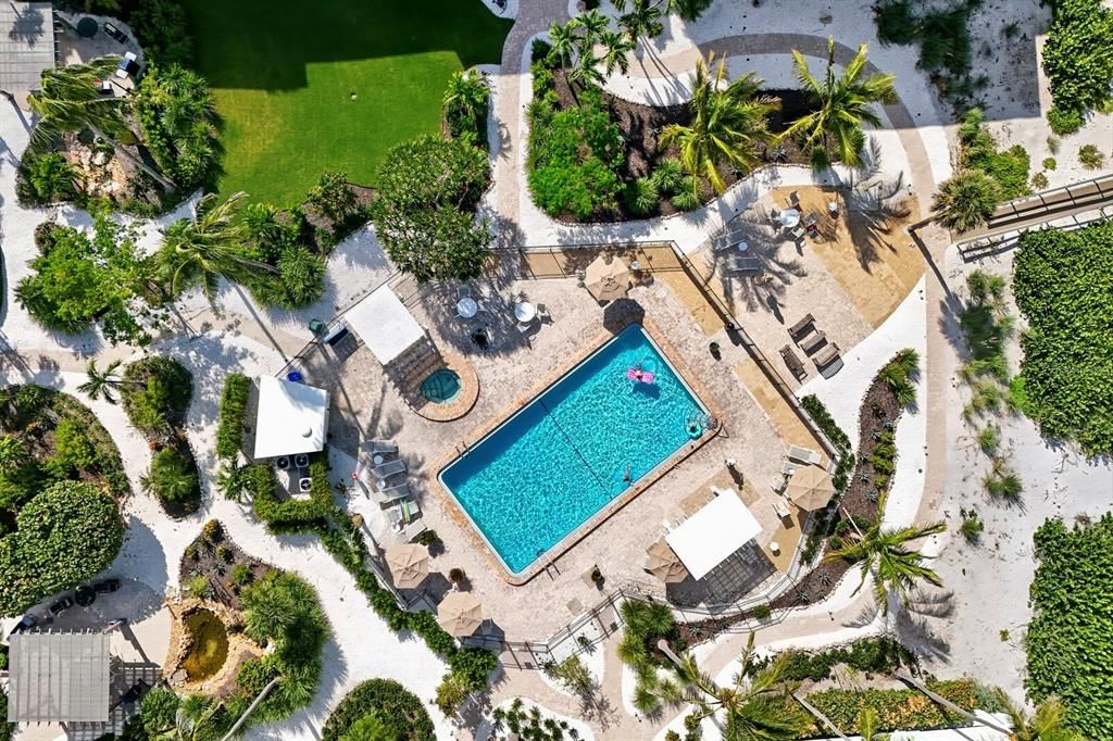 For Sale: $1,285,000 (2 beds, 2 baths, 1326 Square Feet)