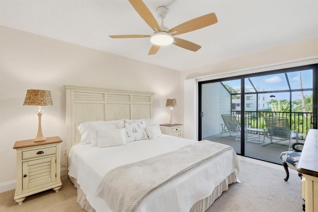 For Sale: $1,285,000 (2 beds, 2 baths, 1326 Square Feet)