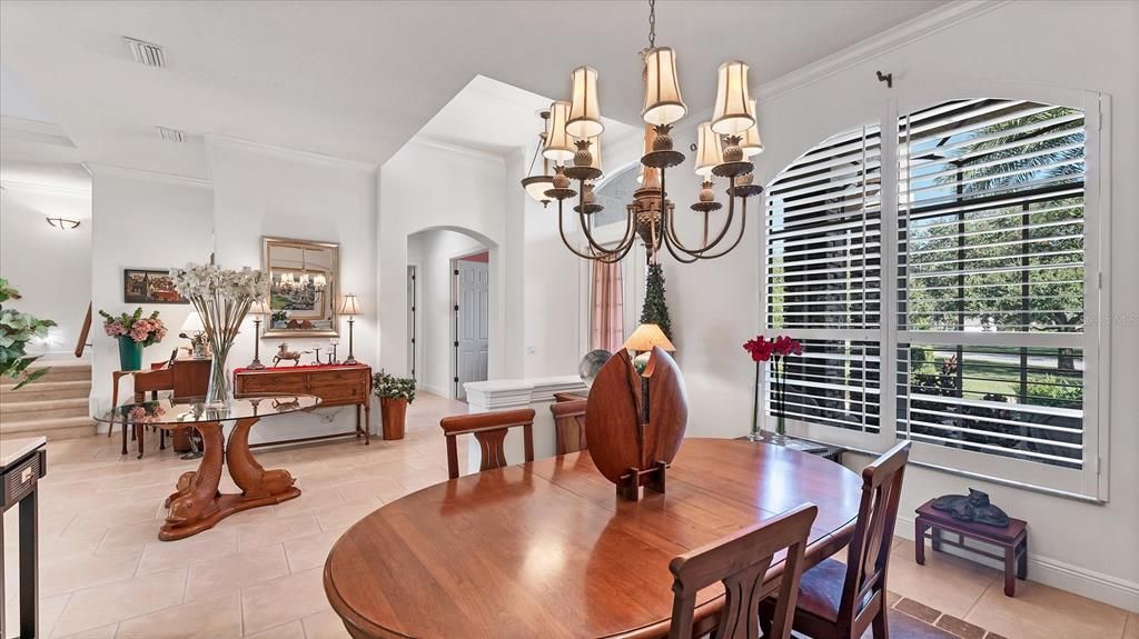 Activo con contrato: $1,425,000 (5 camas, 5 baños, 4882 Pies cuadrados)