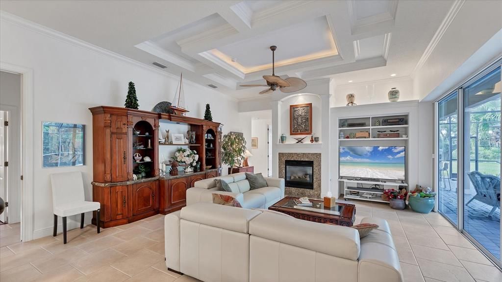 Activo con contrato: $1,425,000 (5 camas, 5 baños, 4882 Pies cuadrados)