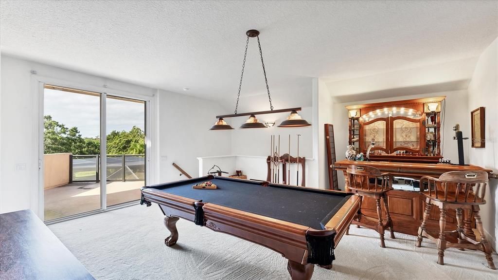 Activo con contrato: $1,425,000 (5 camas, 5 baños, 4882 Pies cuadrados)