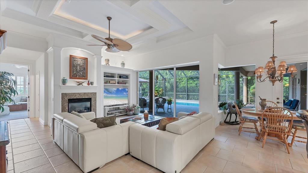 Activo con contrato: $1,425,000 (5 camas, 5 baños, 4882 Pies cuadrados)