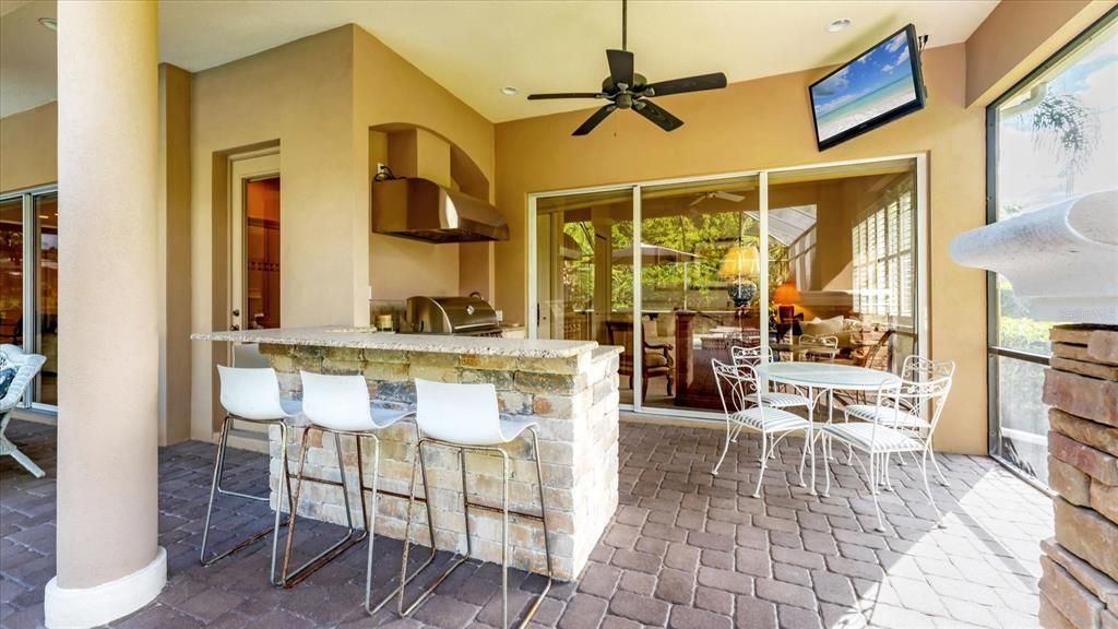 Activo con contrato: $1,425,000 (5 camas, 5 baños, 4882 Pies cuadrados)