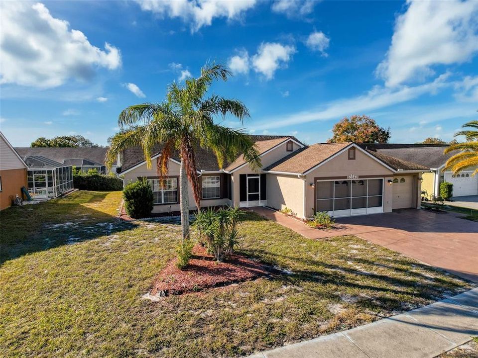 Active With Contract: $299,000 (3 beds, 2 baths, 1790 Square Feet)