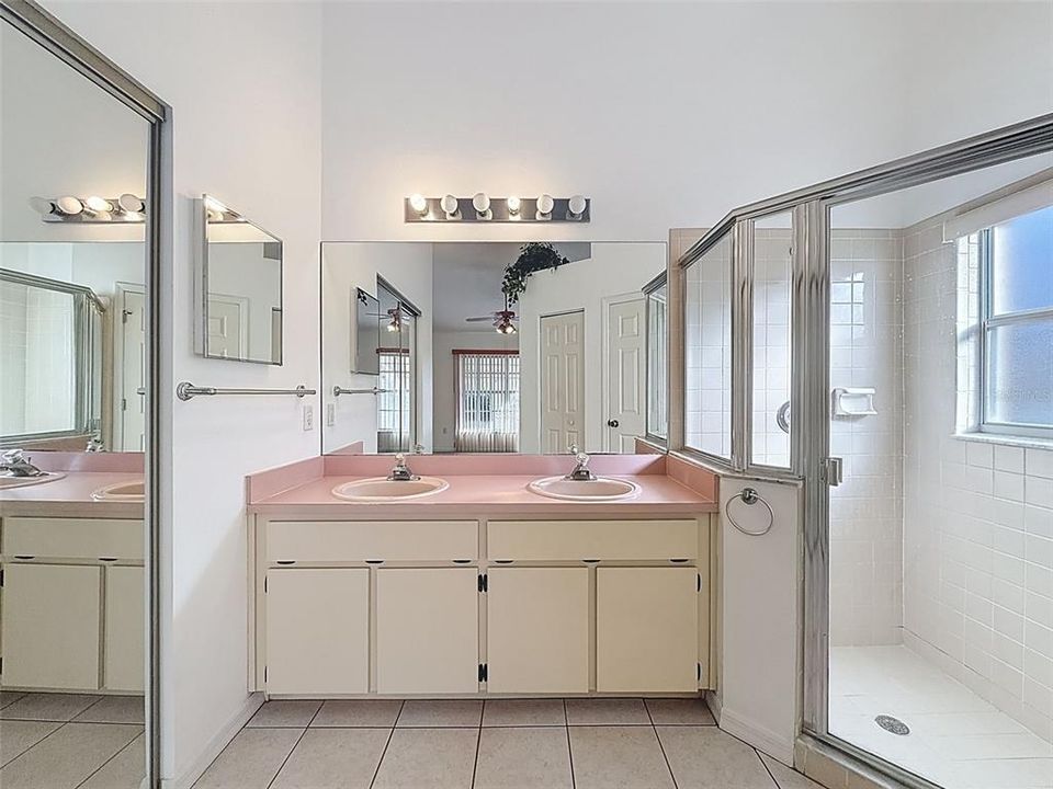 Active With Contract: $299,000 (3 beds, 2 baths, 1790 Square Feet)