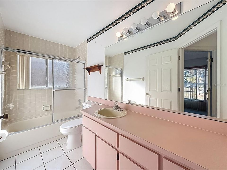 Active With Contract: $299,000 (3 beds, 2 baths, 1790 Square Feet)