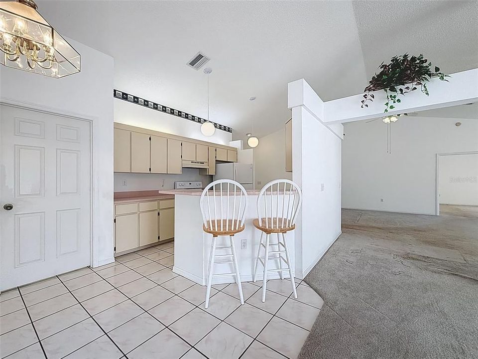 Active With Contract: $299,000 (3 beds, 2 baths, 1790 Square Feet)