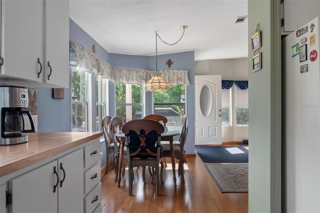 For Sale: $344,500 (2 beds, 2 baths, 1332 Square Feet)