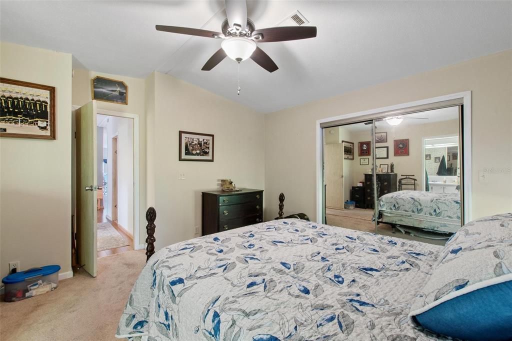 For Sale: $344,500 (2 beds, 2 baths, 1332 Square Feet)