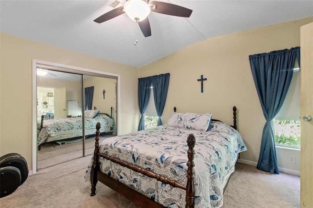 For Sale: $344,500 (2 beds, 2 baths, 1332 Square Feet)