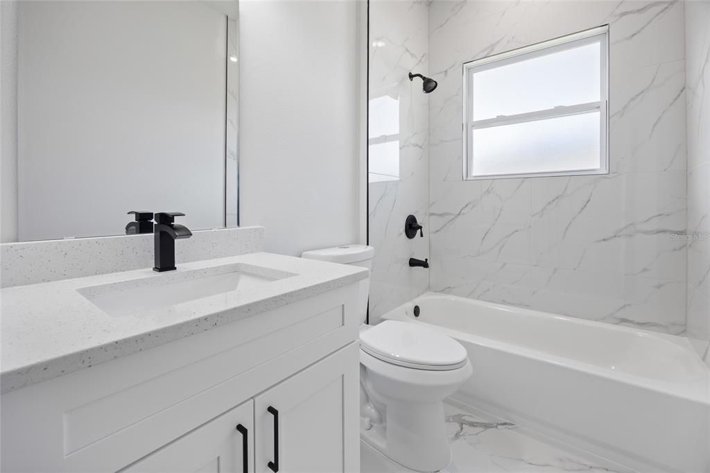 For Sale: $299,900 (4 beds, 2 baths, 1679 Square Feet)