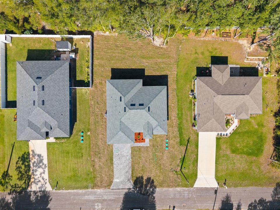 For Sale: $299,900 (4 beds, 2 baths, 1679 Square Feet)