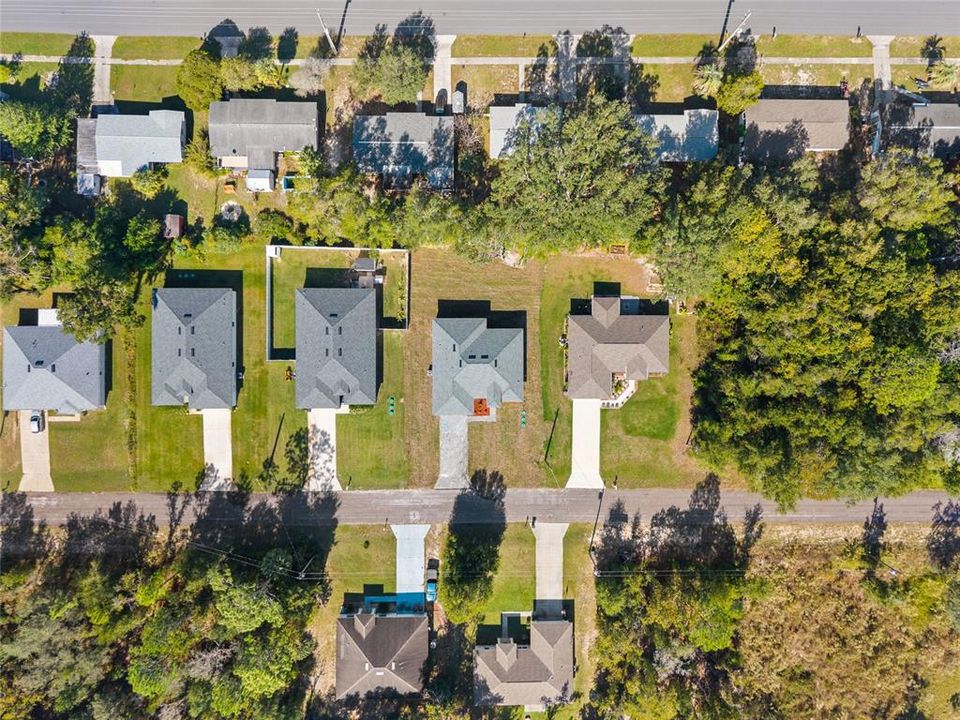 For Sale: $299,900 (4 beds, 2 baths, 1679 Square Feet)