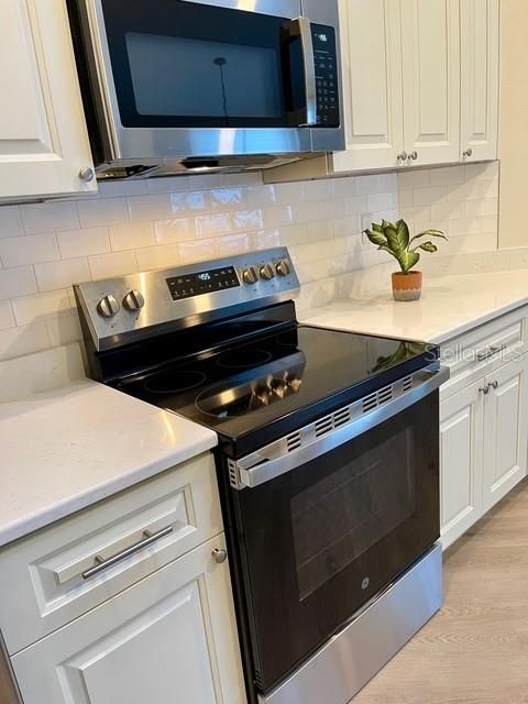 Active With Contract: $379,800 (3 beds, 2 baths, 1787 Square Feet)