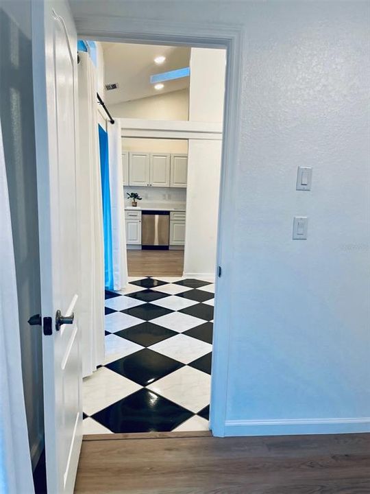 Active With Contract: $379,800 (3 beds, 2 baths, 1787 Square Feet)