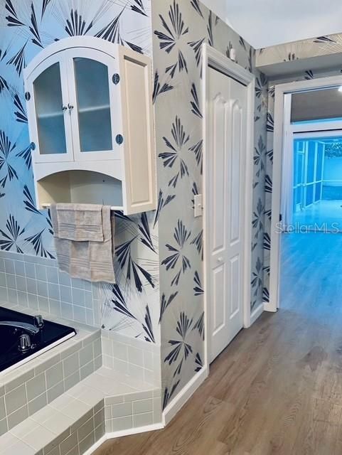 Active With Contract: $379,800 (3 beds, 2 baths, 1787 Square Feet)