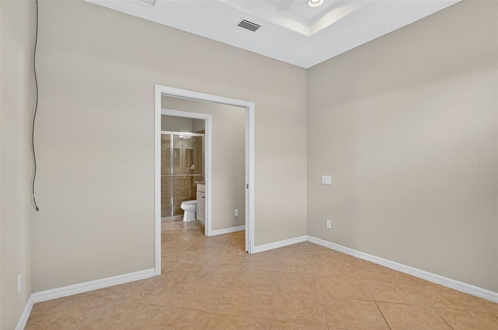 For Sale: $349,000 (2 beds, 2 baths, 1672 Square Feet)